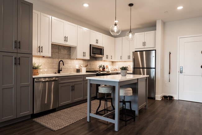 Arlo Apartment Homes in Malvern, PA - Foto de edificio - Building Photo