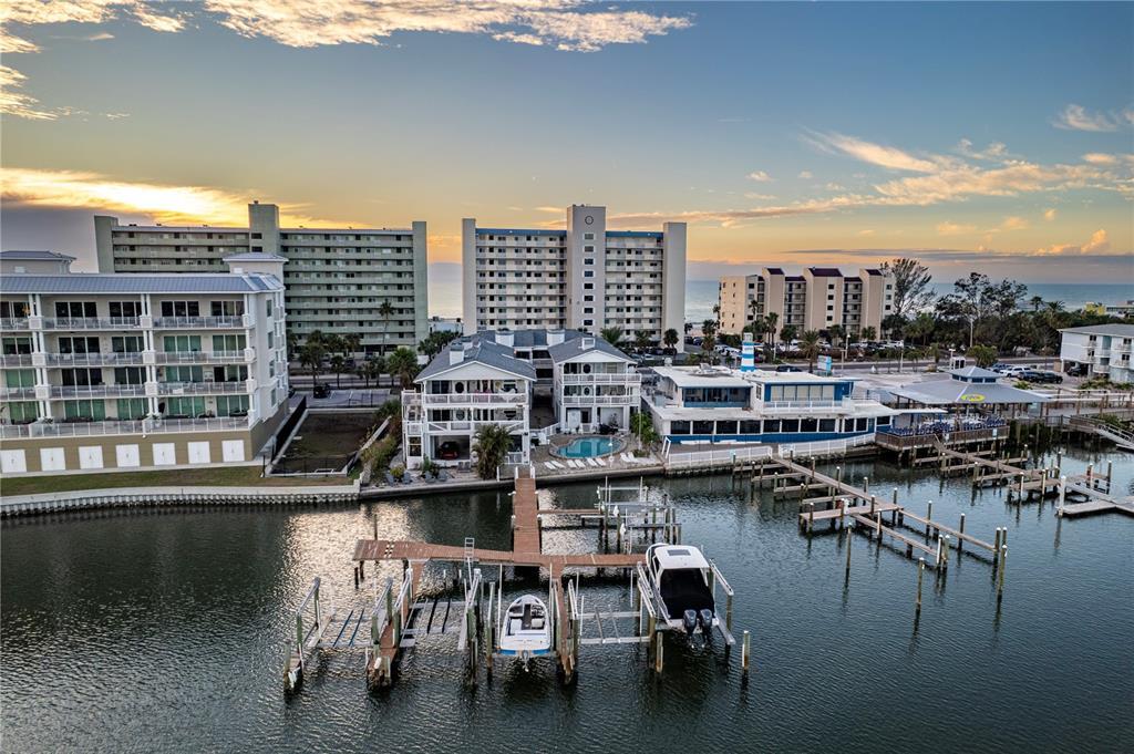 20019 Gulf Blvd in Indian Shores, FL - Building Photo