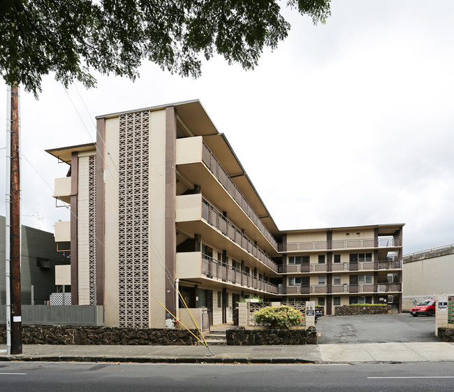 60 S School St in Honolulu, HI - Foto de edificio - Building Photo