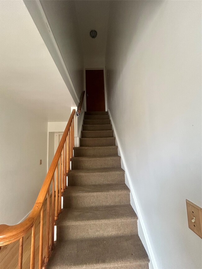 34 Belvedere Dr in Yonkers, NY - Building Photo - Building Photo