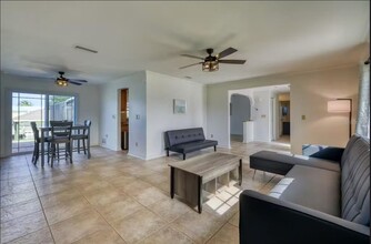 16 Claridge Ct S in Palm Coast, FL - Building Photo - Building Photo