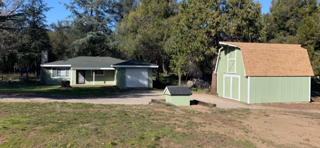 property at 3990 CA-49