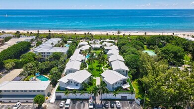 320 S Ocean Blvd in Delray Beach, FL - Foto de edificio - Building Photo