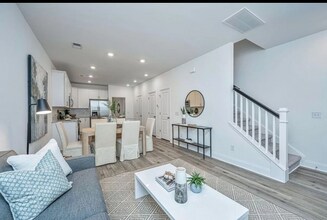 1503 Twin Rivers Dr in Charleston, SC - Building Photo - Building Photo
