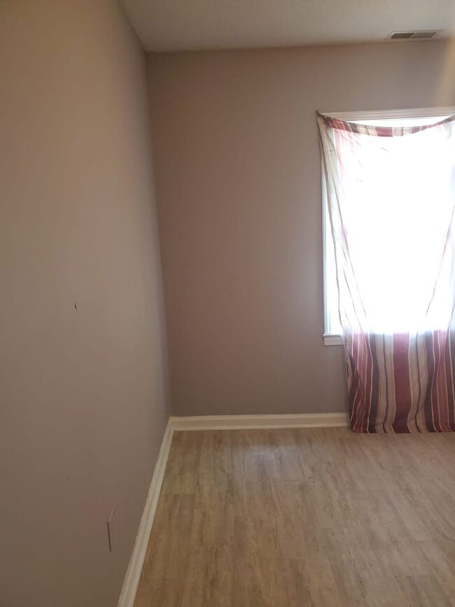 property at 113 Woodlawn Ave