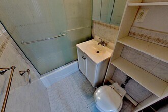 340 E 58th St, Unit 1D in New York, NY - Building Photo - Building Photo