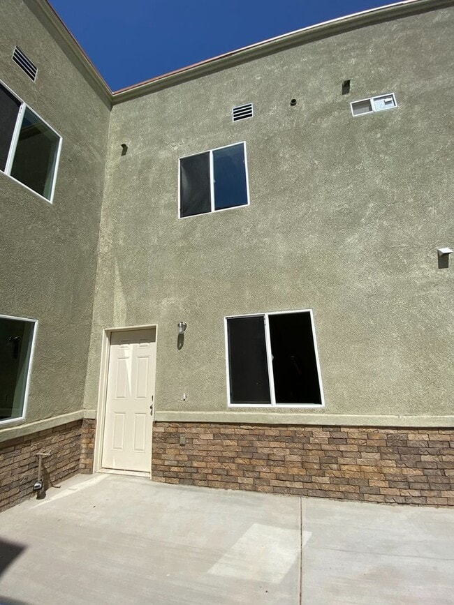 property at 574 Holt Ave