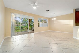 7009 Romana Way in Naples, FL - Building Photo - Building Photo