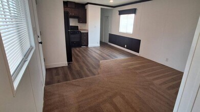 1190 S Mojave Rd in Las Vegas, NV - Building Photo - Building Photo