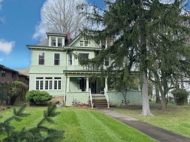 1380 National Rd in Wheeling, WV - Foto de edificio