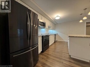 778 Laurelwood Dr in Waterloo, ON - Building Photo - Building Photo