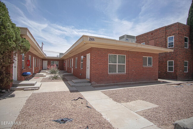 2866 Grant Ave in El Paso, TX - Building Photo - Building Photo