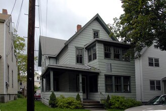 95 Chapin St in Binghamton, NY - Foto de edificio - Building Photo