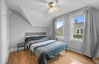 115 Harborview Ave in Bridgeport, CT - Foto de edificio - Building Photo