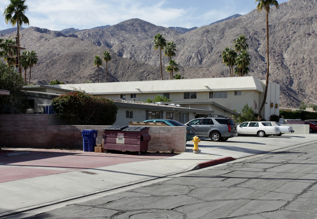 Desert Riverside Apartments in Palm Springs, CA - Building Photo - Building Photo