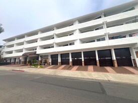 100 Cliff Dr, Unit 12 in Laguna Beach, CA - Building Photo