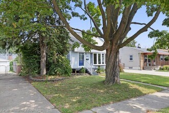 1023 Amelia St in Royal Oak, MI - Building Photo - Building Photo