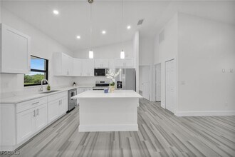 2836 NW 5th Terrace in Cape Coral, FL - Building Photo - Building Photo