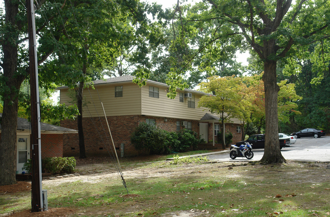 203 Waddell Rd in Taylors, SC - Foto de edificio