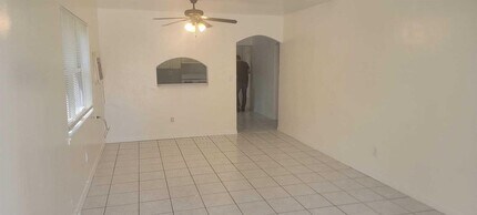 1855 Sherman St in Hollywood, FL - Foto de edificio - Building Photo