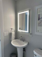 23 Warren St, Unit 1 in Concord, NH - Building Photo - Building Photo