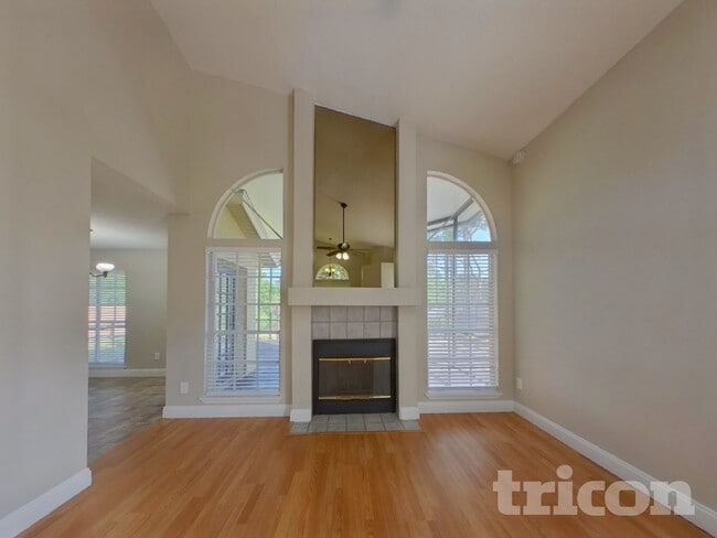 10629 Satinwood Cir in Orlando, FL - Foto de edificio - Building Photo