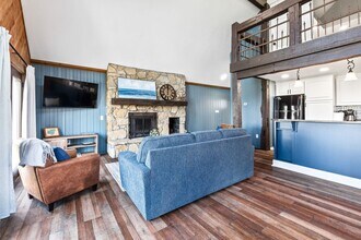 9693 Mauger Ave in Lakeview, OH - Foto de edificio - Building Photo