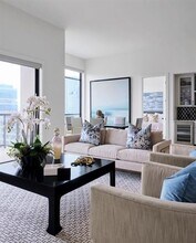 2620 Maple Ave in Dallas, TX - Foto de edificio - Building Photo