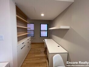 7 Story St, Unit 14 in Cambridge, MA - Foto de edificio - Building Photo