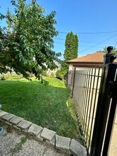 3508 S Pine Ave, Unit Upper in Milwaukee, WI - Foto de edificio - Building Photo