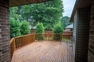 511 Pepper Hill Dr in Nixa, MO - Building Photo - Building Photo