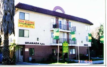 Granada Apartments in Van Nuys, CA - Building Photo - Building Photo