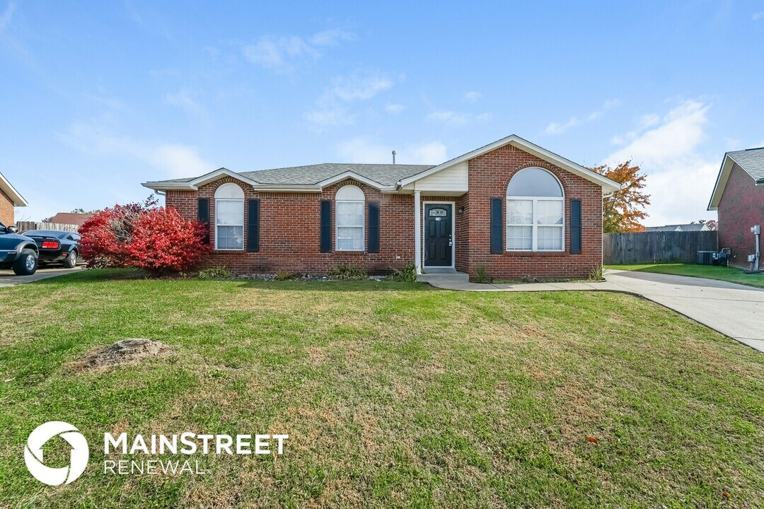 8205 Krystle Ridge Pl in Louisville, KY - Building Photo