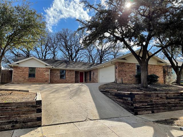 3120 Sugar St in Bedford, TX - Building Photo