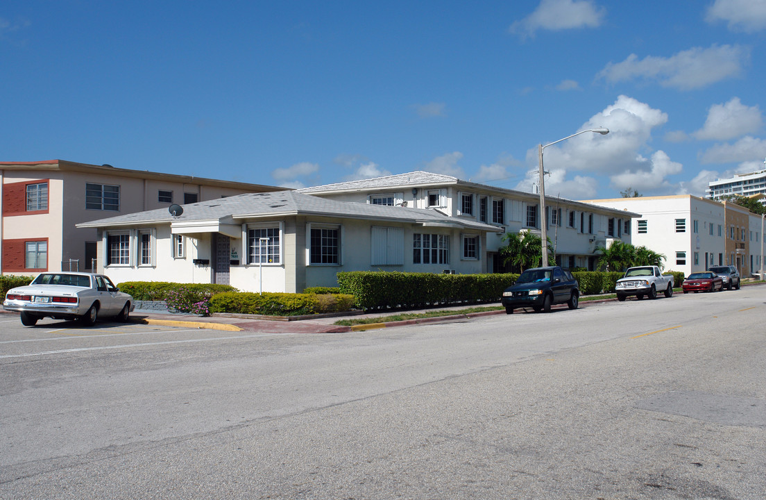 The Evelyn in Miami Beach, FL - Building Photo