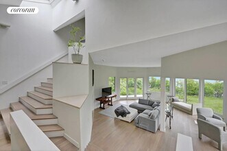 151 Kellis Pond Ln in Water Mill, NY - Foto de edificio - Building Photo