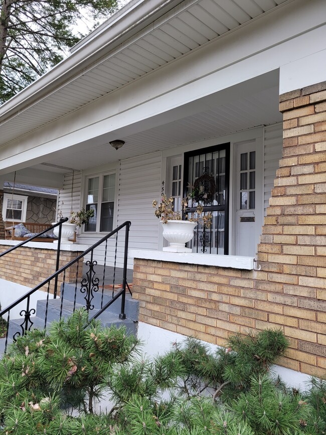 4509 S 2nd St in Louisville, KY - Building Photo - Building Photo