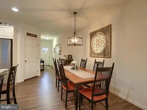 1730 Fairbank Ln in Mechanicsburg, PA - Building Photo - Building Photo