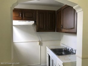 585 Arthur St in Hazleton, PA - Building Photo - Building Photo