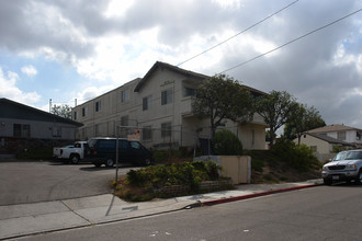 227-305 Norton Ave in National City, CA - Building Photo - Building Photo