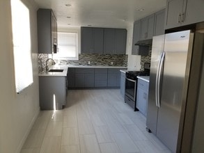 9 Broadway in Redwood City, CA - Building Photo - Building Photo