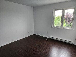 26 Rue du Vison in Gatineau, QC - Building Photo - Building Photo