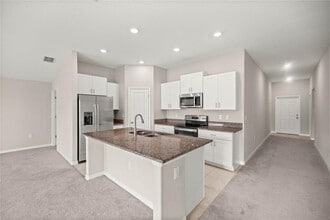 9266 SW 58th Cir in Ocala, FL - Building Photo - Building Photo