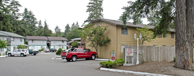 Lakewood Tudor Haus in Lakewood, WA - Building Photo - Building Photo