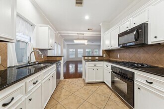 617 W 20th St in Houston, TX - Building Photo - Building Photo