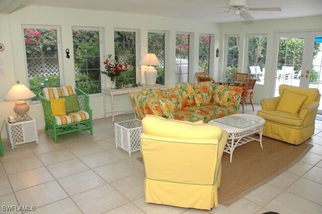 361 1st Ave N in Naples, FL - Building Photo - Building Photo