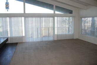 31346 Club Vista Ln in Bonsall, CA - Building Photo - Building Photo