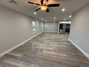 113 W Lewis St in Carterville, MO - Foto de edificio - Building Photo