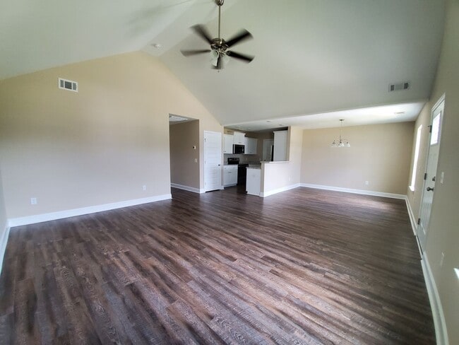 6019 Virginia Pine Ave in Statesboro, GA - Building Photo - Building Photo