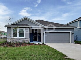 1058 Sky Lks Dr in St. Cloud, FL - Building Photo